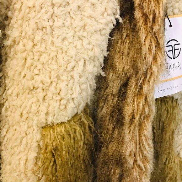 Furious Fur‎ - Picture 2 of 9